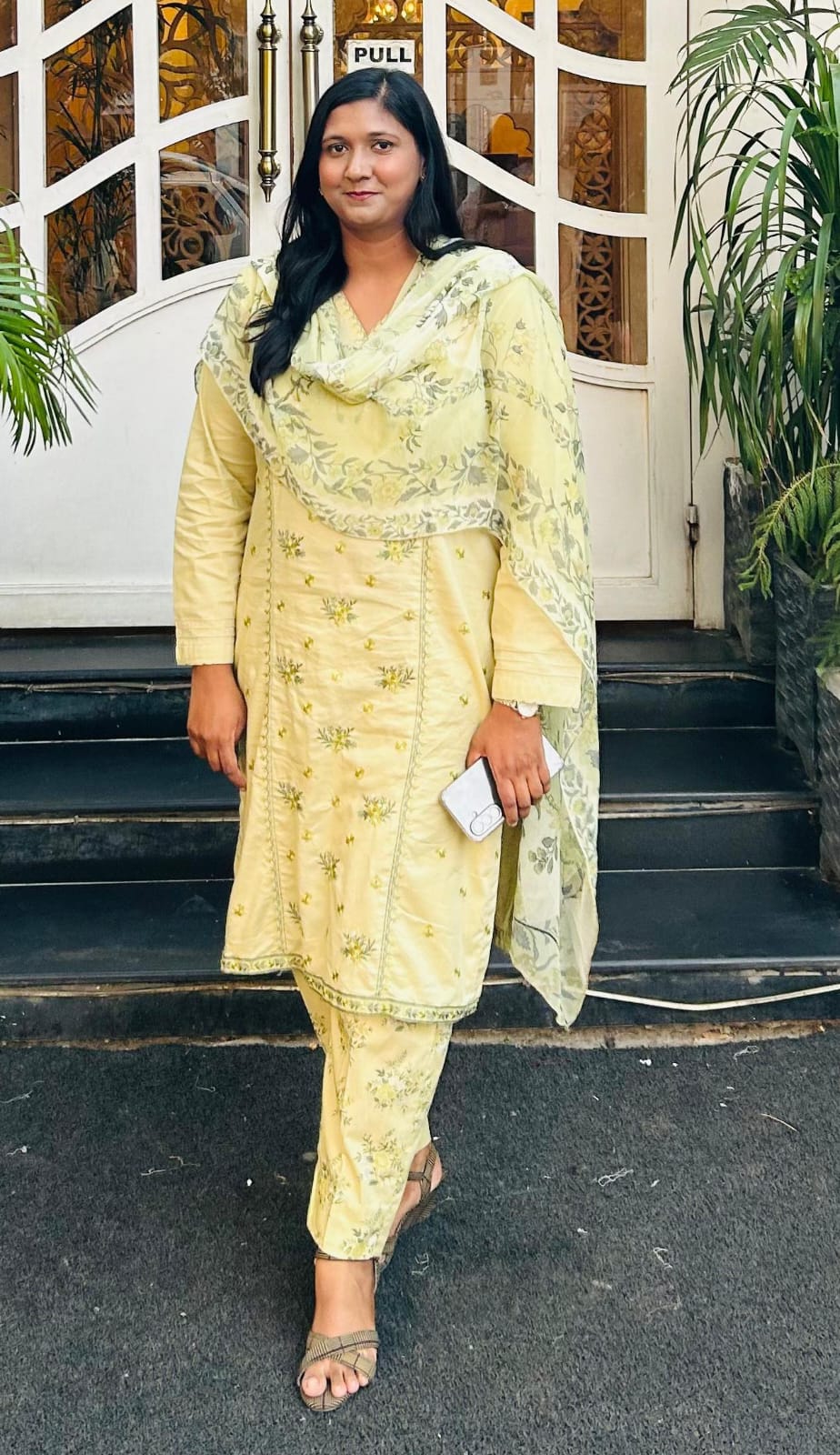 Dr Maria Khalid